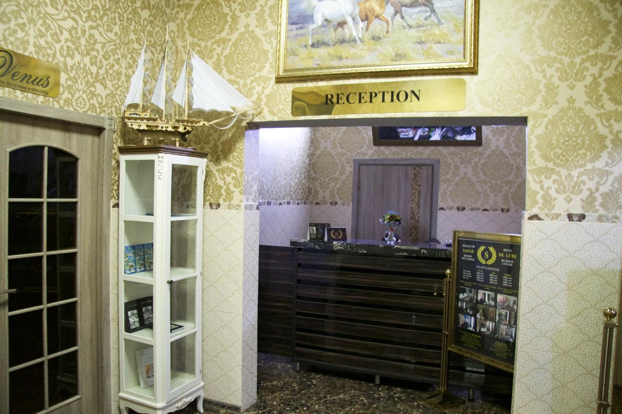 Deluxe Plaza Hotel อัลมาตี ภายนอก รูปภาพ